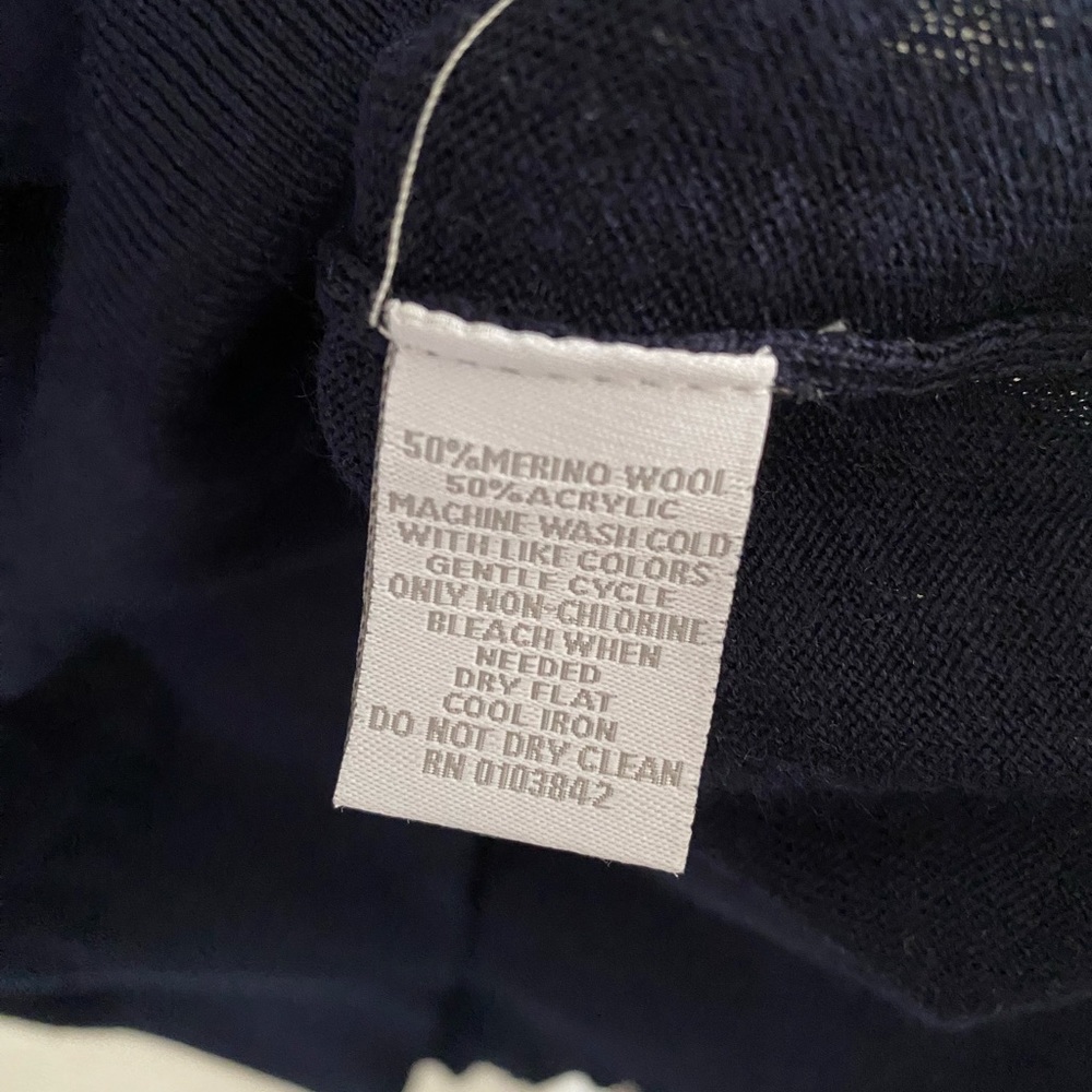 Designer sweater - Picture 3 of 4